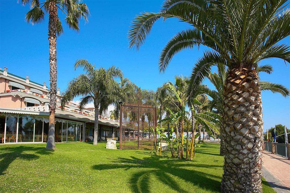 Orizzonte Acireale Hotel Exteriör bild