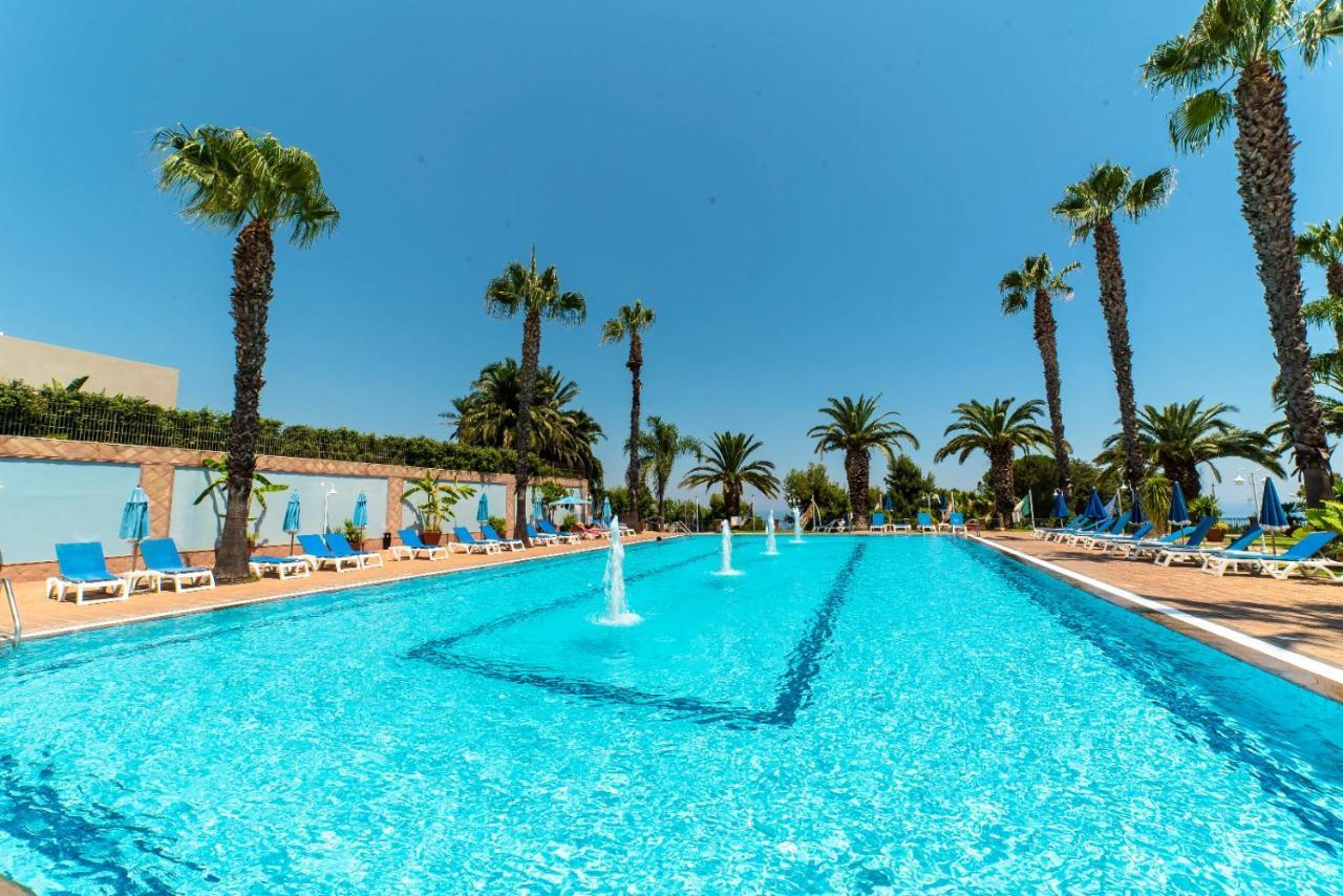 Orizzonte Acireale Hotel Exteriör bild