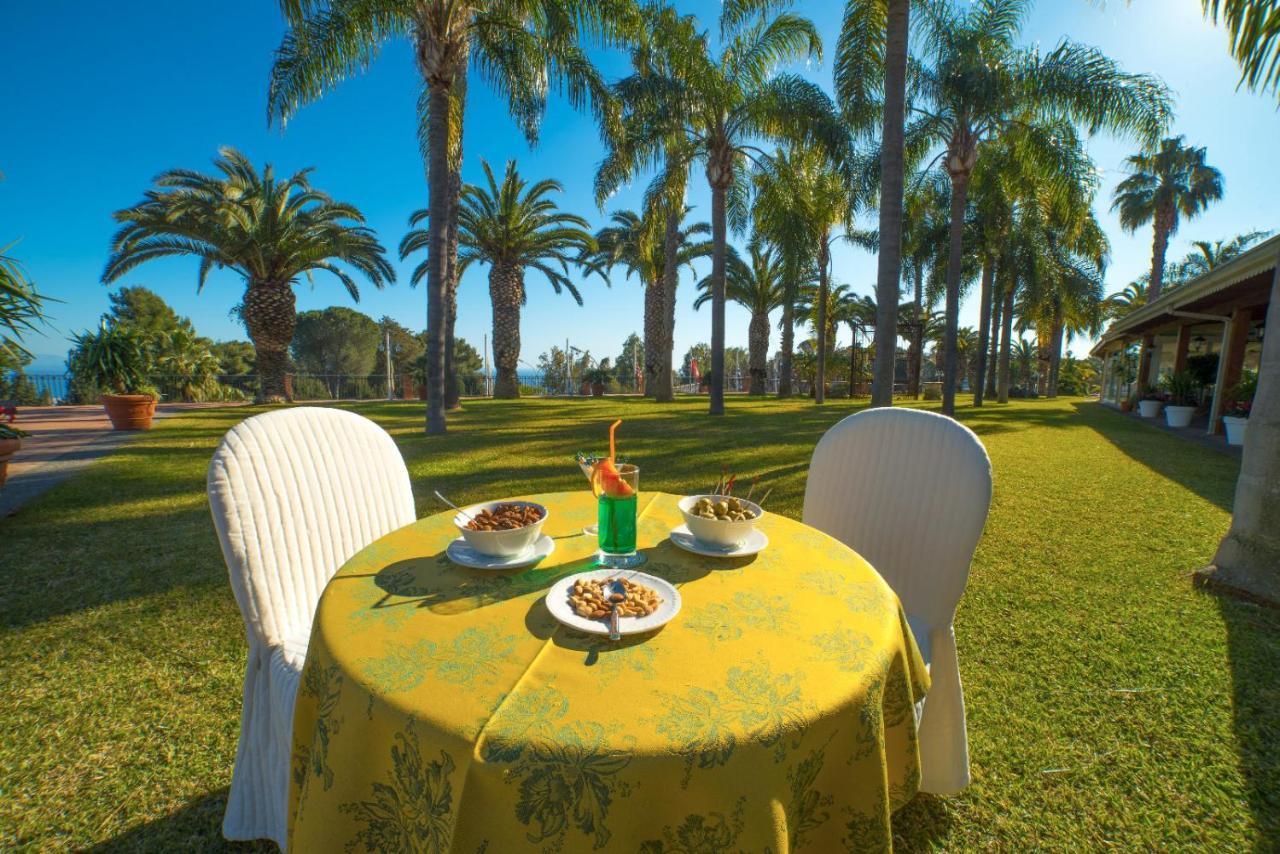 Orizzonte Acireale Hotel Exteriör bild